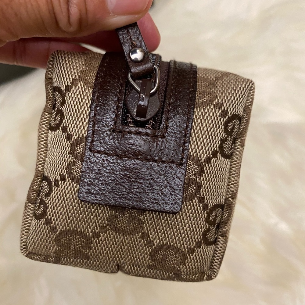 Gucci Pouch - Picture 6 of 16